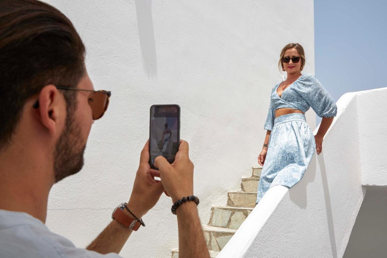 Mr And Mrs White Oia - Santorini Hotell Exteriör bild